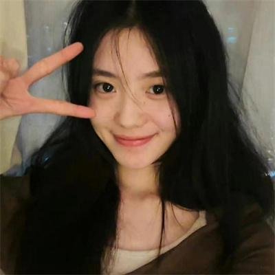 与凤飞